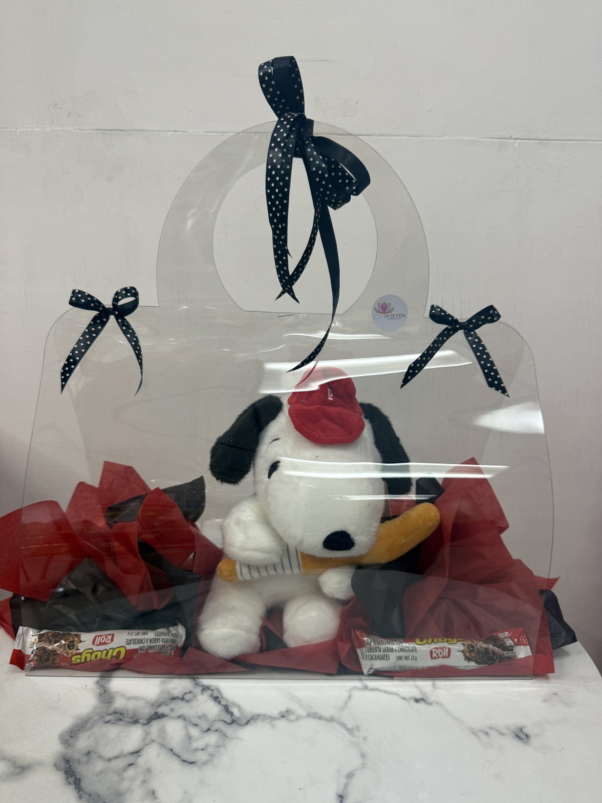 Carterita con Snoopy y chocolates