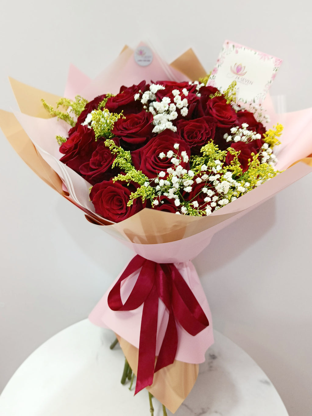 Ramo de 24 rosas rojas ecuatorianas